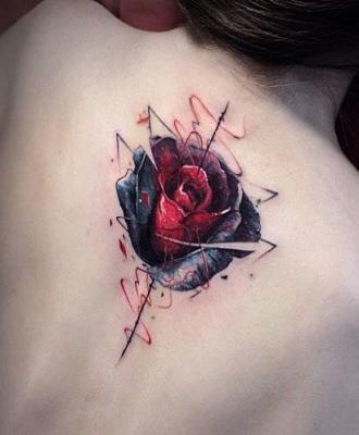  róża na plecach