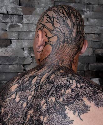 Męskie tatuaże drzewo