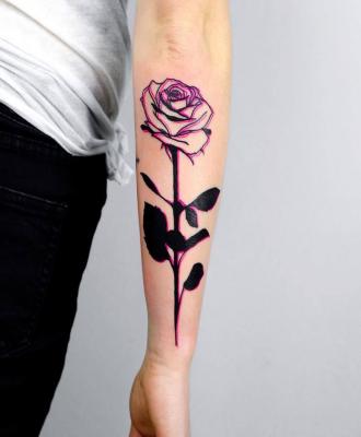 Różyczka tatuaż