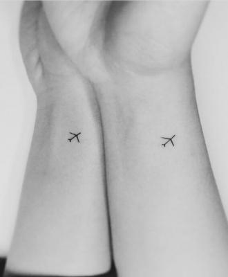 Tatuaż dla par samoloty