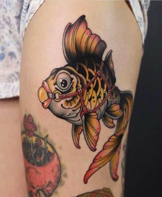 Tatuaże damskie rybka