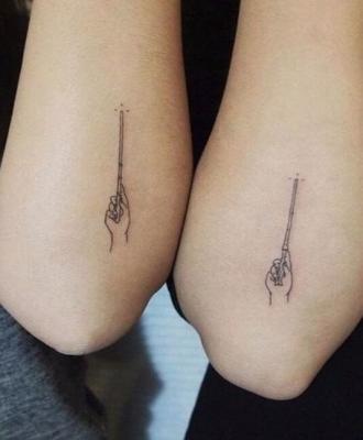 Tatuaże dla par na łokciach