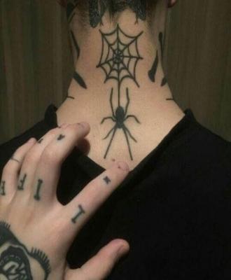 tatuaże pająki pajęczyny