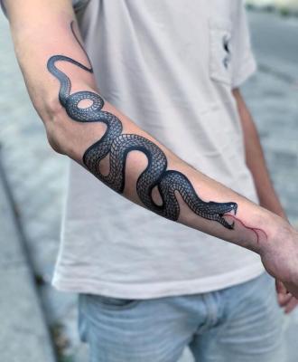 Wąż tatuaż 