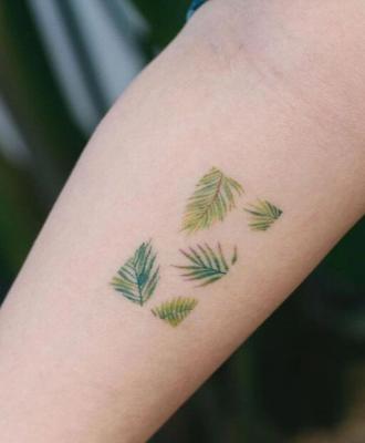 Wzór tatuaż liście