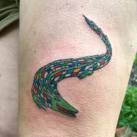 Tatuaż krokodyl kolorowy